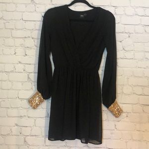 ASOS Dress with Sequin Detail on Forearm Size 4